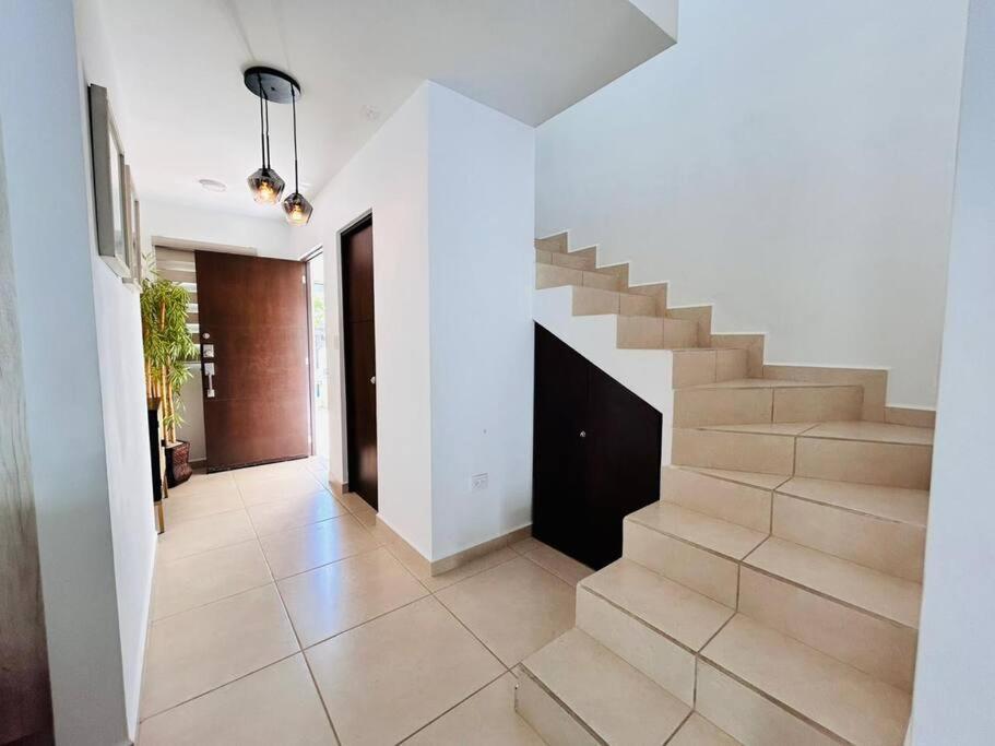 Hermosa Casa A 2 Min De La Playa By Partnerhost Ла-Флорида Экстерьер фото